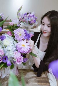 从个性化花艺设计谈起：我们为何需要为爱情定制独一无二的“芬芳记忆”？